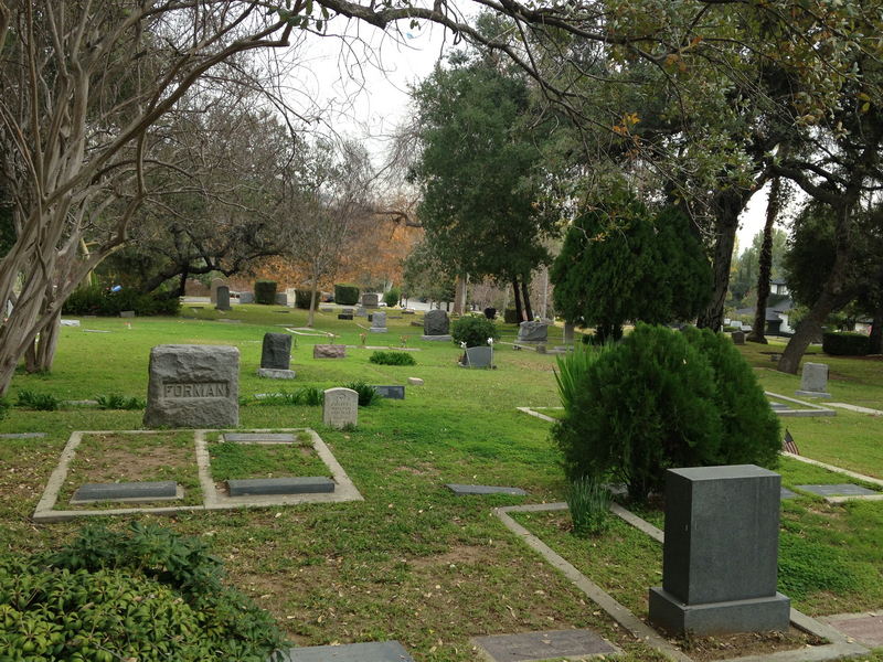 Halloween (1978) Filming Locations - Judith Myers Graveyard (newer photo)
